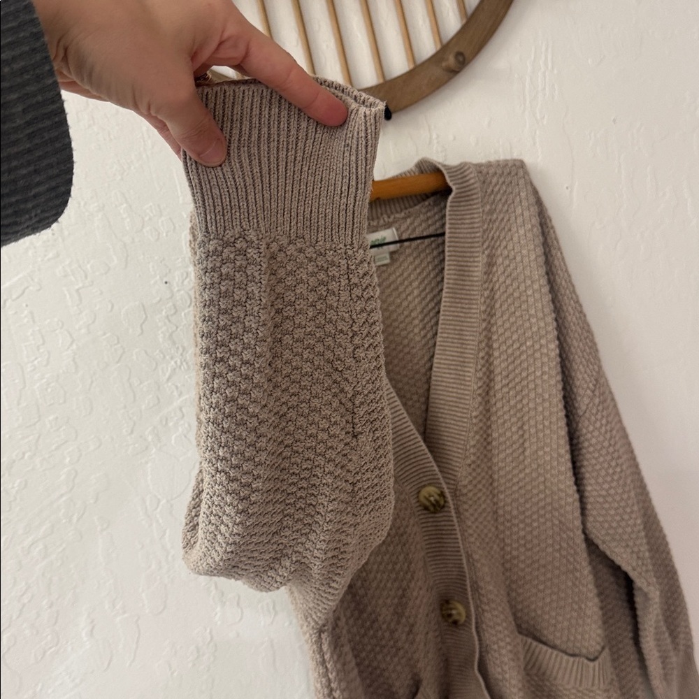 Aerie Tan Brown Chunky Knit Oversize Varsity Cardigan Button Up M - Picture 4 of 8